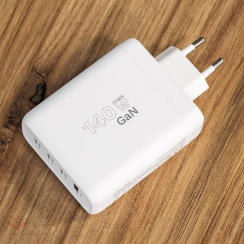 Ładowarka sieciowa Kruger&Matz 140 W GaN z funkcją Quick Charge i Power Delivery
