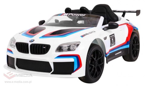BMW M6 GT3 Auto na akumulator dla dzieci Biały + Nawiew powietrza + Dźwięki MP3 Światła + Pilot