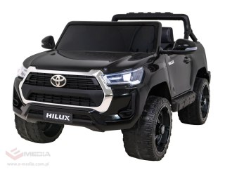 Toyota Hilux na akumulator dla dzieci Czarny Pickup + Napęd 4x4 + Pilot