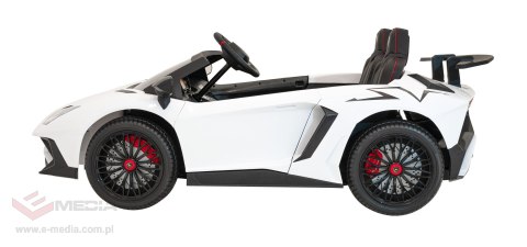 Auto Lamborghini Aventador SV na akumulator dla 2 dzieci Biały Auto Lamborghini Aventador SV na akumulator dla 2 dzieci Biały