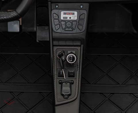 Pojazd Audi Spyder R8 LIFT Czerwony Pojazd Audi Spyder R8 LIFT Czerwony