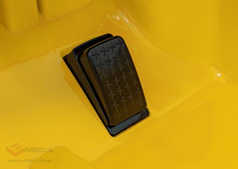 Pojazd Porsche Spyder RS 718 Żółty MP4