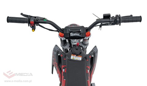 Pojazd Motor Spalinowy 110CM IMMORTAL Czerwony Pojazd Motor Spalinowy 110CM IMMORTAL Czerwony