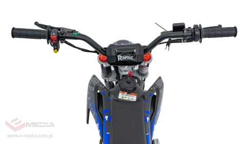 Pojazd Motor Spalinowy 110CM IMMORTAL Niebieski Pojazd Motor Spalinowy 110CM IMMORTAL Niebieski
