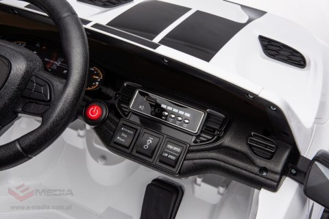 Pojazd Dodge Durango Biały