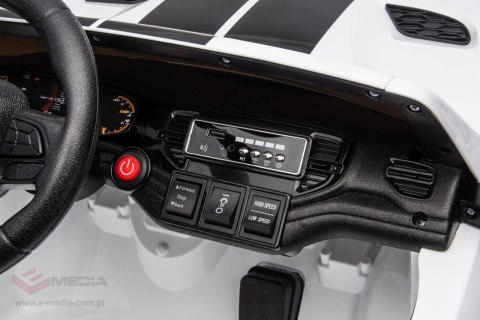 Pojazd Dodge Durango Biały