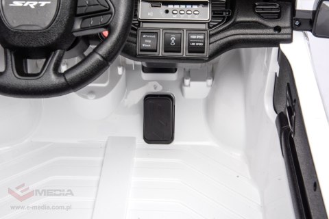 Pojazd Dodge Durango Biały