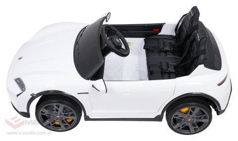 Pojazd Porsche Taycan Turbo S Biały