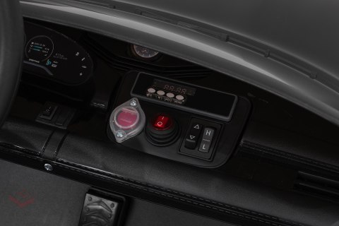Pojazd Porsche Taycan Turbo S Czarny