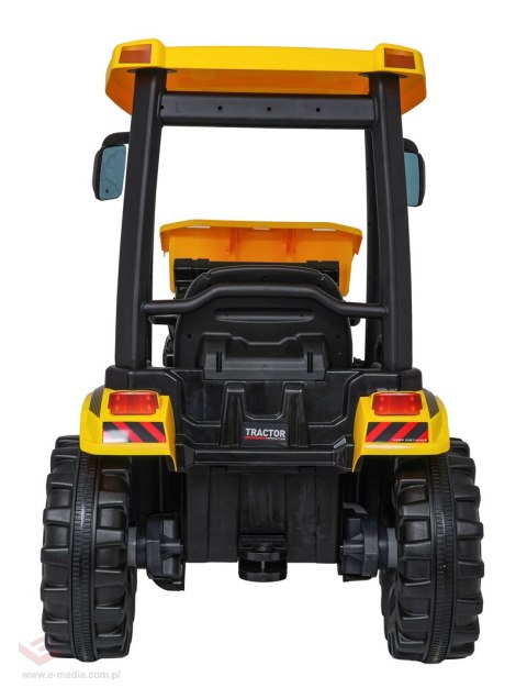 Pojazd MEGA Traktor D68 Z Przyczepką Żółty