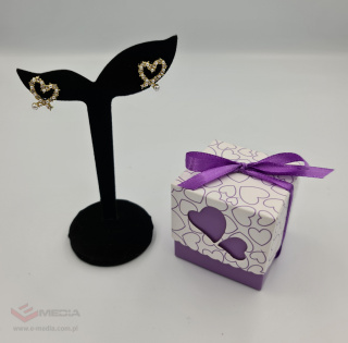Earrings with heart-shaped pearls