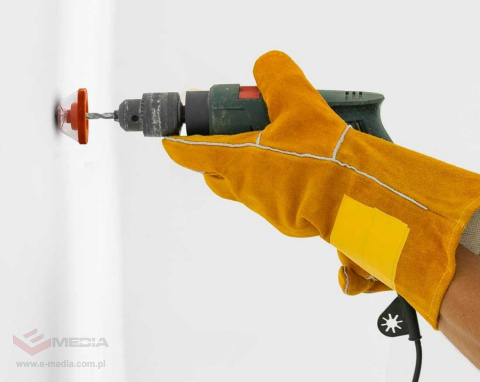 Dust-free cover for drills