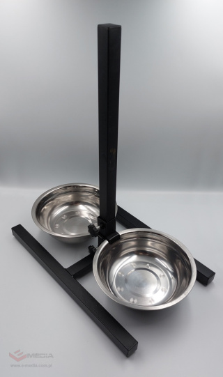 Double bowl, bowls for feeding dogs on a stand