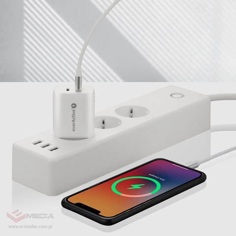 Wandladegerät everActive SC-370Q mit USB-QC3.0- und USB-C-PD-PPS-25-W-Anschluss