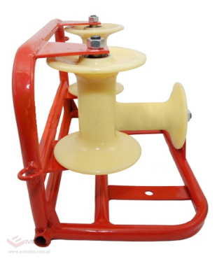Corner roller for cable